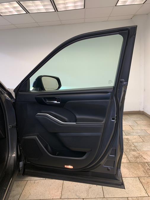 2022 Toyota Highlander XLE AWD (Natl), available for sale in Hillside, New Jersey | Euro Lux Auto. Hillside, New Jersey 2022 Toyota Highlander XLE AWD (Natl), available for sale in Hillside, New Jersey | Euro Lux Auto. Hillside, New Jersey