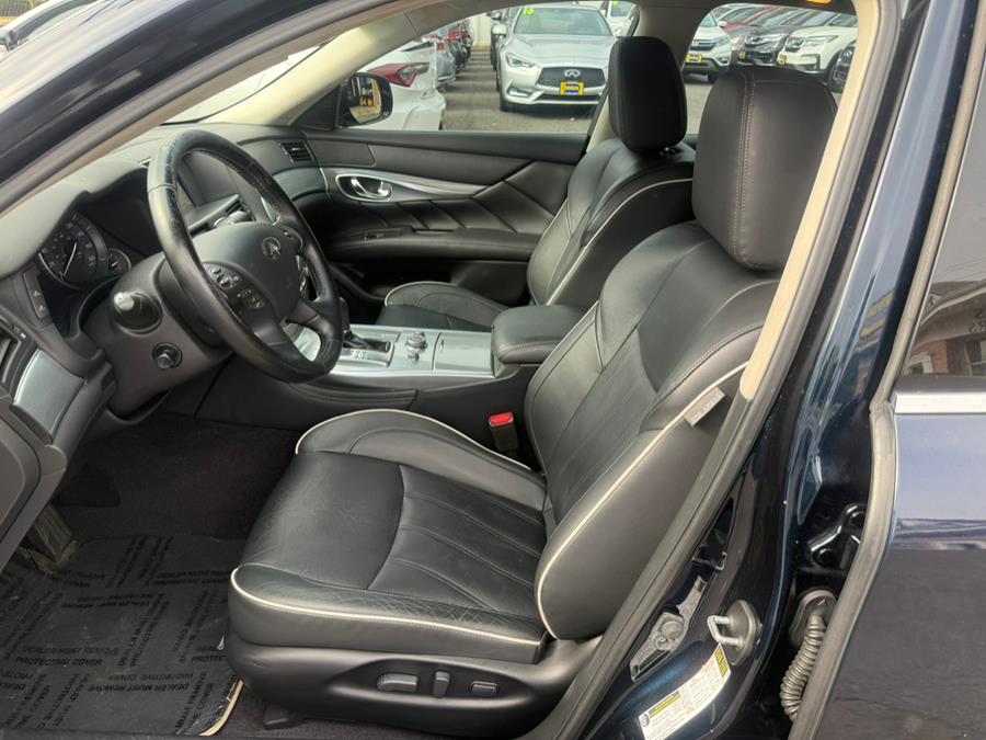 2016 INFINITI Q70 4dr Sdn V6 AWD, available for sale in Hartford, Connecticut | VEB Auto Sales. Hartford, Connecticut 2016 INFINITI Q70 4dr Sdn V6 AWD, available for sale in Hartford, Connecticut | VEB Auto Sales. Hartford, Connecticut