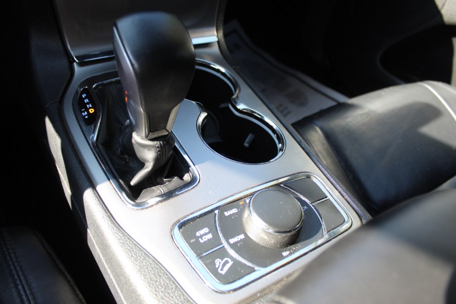 2018 Jeep Grand Cherokee Limited 4x4, available for sale in New Britain, Connecticut | Universal Motors LLC. New Britain, Connecticut 2018 Jeep Grand Cherokee Limited 4x4, available for sale in New Britain, Connecticut | Universal Motors LLC. New Britain, Connecticut