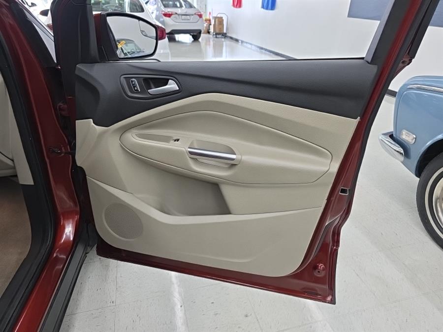 2014 Ford Escape 4WD 4dr SE, available for sale in West Haven, Connecticut | Auto Fair Inc.. West Haven, Connecticut 2014 Ford Escape 4WD 4dr SE, available for sale in West Haven, Connecticut | Auto Fair Inc.. West Haven, Connecticut