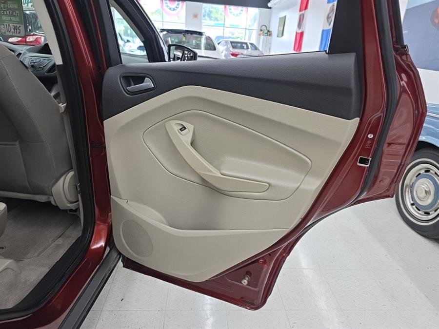 2014 Ford Escape 4WD 4dr SE, available for sale in West Haven, Connecticut | Auto Fair Inc.. West Haven, Connecticut 2014 Ford Escape 4WD 4dr SE, available for sale in West Haven, Connecticut | Auto Fair Inc.. West Haven, Connecticut