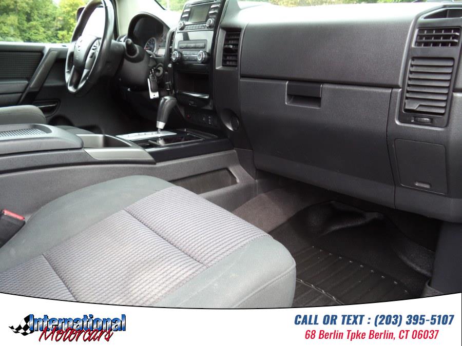 2014 Nissan Titan 4WD Crew Cab SWB SV, available for sale in Berlin, Connecticut | International Motorcars llc. Berlin, Connecticut 2014 Nissan Titan 4WD Crew Cab SWB SV, available for sale in Berlin, Connecticut | International Motorcars llc. Berlin, Connecticut