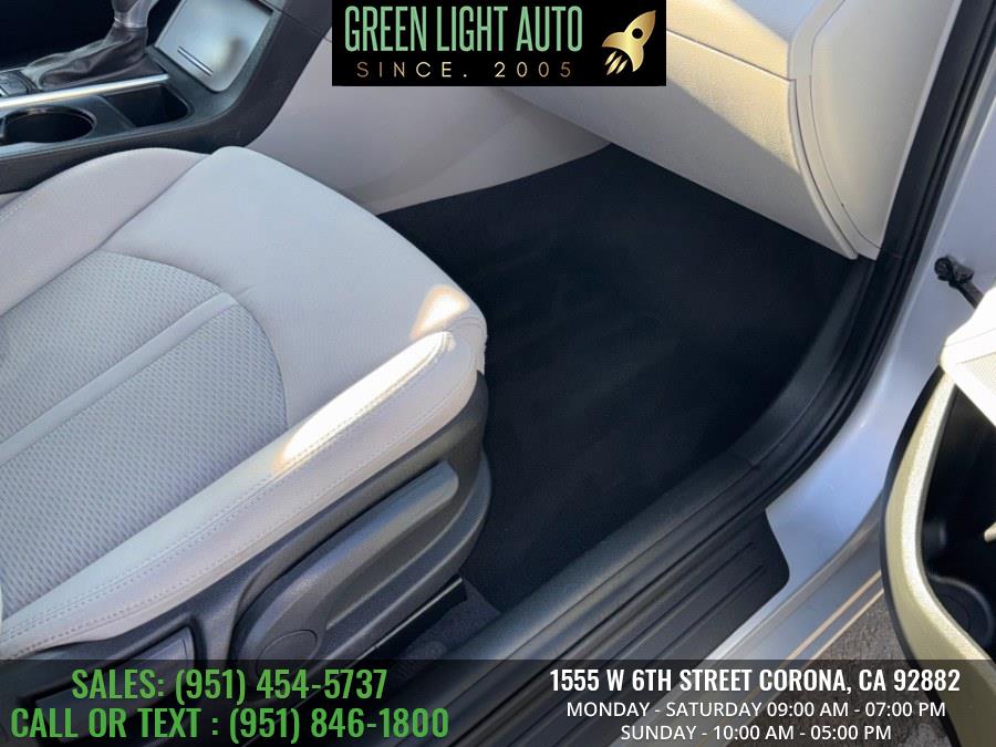 2017 Hyundai Sonata 2.4L PZEV, available for sale in Corona, California | Green Light Auto. Corona, California 2017 Hyundai Sonata 2.4L PZEV, available for sale in Corona, California | Green Light Auto. Corona, California