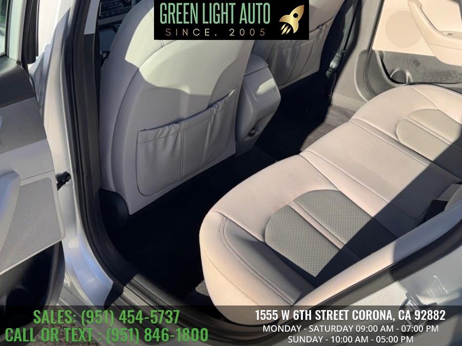 2017 Hyundai Sonata 2.4L PZEV, available for sale in Corona, California | Green Light Auto. Corona, California 2017 Hyundai Sonata 2.4L PZEV, available for sale in Corona, California | Green Light Auto. Corona, California