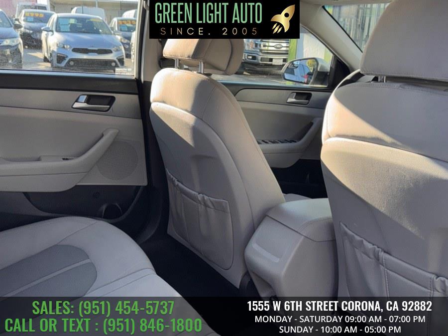 2017 Hyundai Sonata 2.4L PZEV, available for sale in Corona, California | Green Light Auto. Corona, California 2017 Hyundai Sonata 2.4L PZEV, available for sale in Corona, California | Green Light Auto. Corona, California