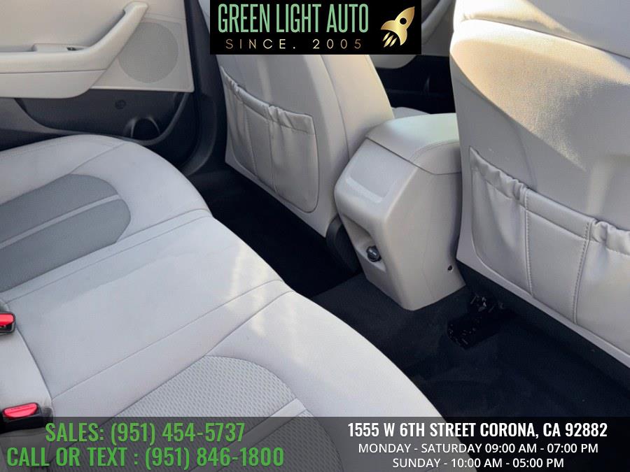 2017 Hyundai Sonata 2.4L PZEV, available for sale in Corona, California | Green Light Auto. Corona, California 2017 Hyundai Sonata 2.4L PZEV, available for sale in Corona, California | Green Light Auto. Corona, California