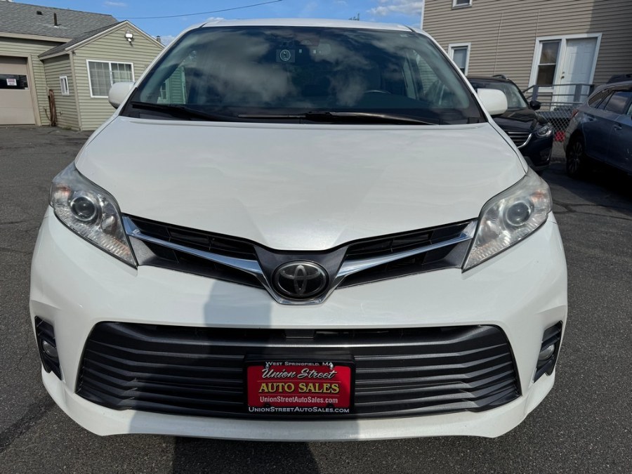 2018 Toyota Sienna XLE Premium AWD 7-Passenger (Natl), available for sale in West Springfield, Massachusetts | Union Street Auto Sales. West Springfield, Massachusetts 2018 Toyota Sienna XLE Premium AWD 7-Passenger (Natl), available for sale in West Springfield, Massachusetts | Union Street Auto Sales. West Springfield, Massachusetts