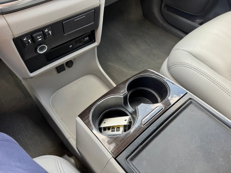 2018 Toyota Sienna XLE Premium AWD 7-Passenger (Natl), available for sale in West Springfield, Massachusetts | Union Street Auto Sales. West Springfield, Massachusetts 2018 Toyota Sienna XLE Premium AWD 7-Passenger (Natl), available for sale in West Springfield, Massachusetts | Union Street Auto Sales. West Springfield, Massachusetts