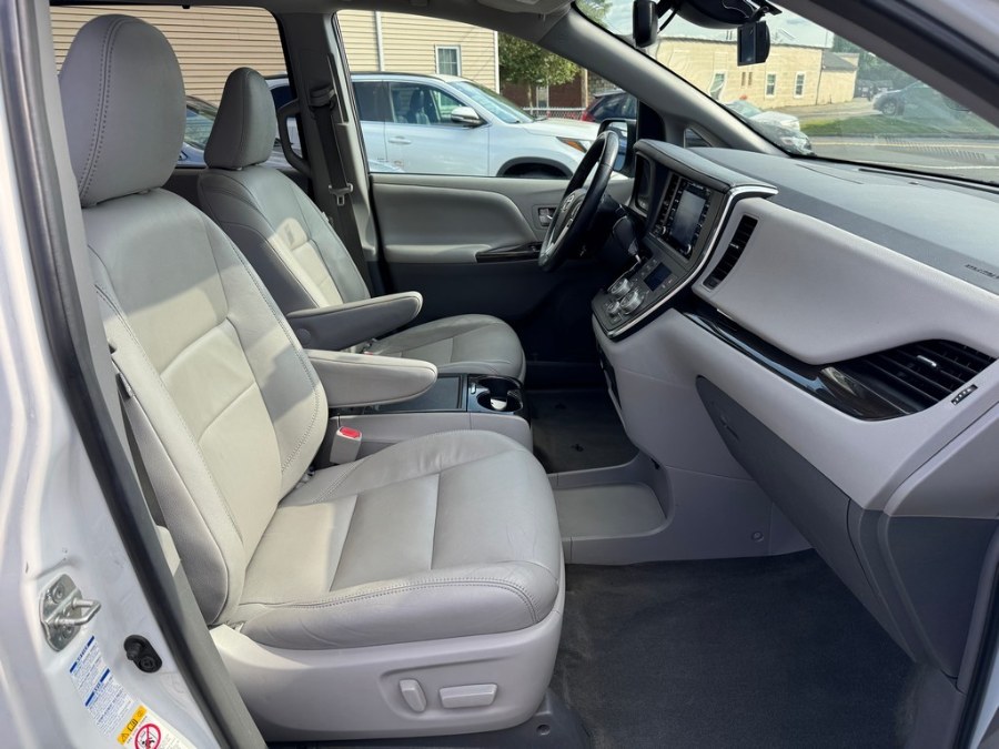 2018 Toyota Sienna XLE Premium AWD 7-Passenger (Natl), available for sale in West Springfield, Massachusetts | Union Street Auto Sales. West Springfield, Massachusetts 2018 Toyota Sienna XLE Premium AWD 7-Passenger (Natl), available for sale in West Springfield, Massachusetts | Union Street Auto Sales. West Springfield, Massachusetts