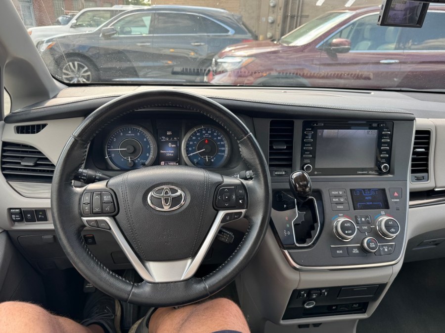 2018 Toyota Sienna XLE Premium AWD 7-Passenger (Natl), available for sale in West Springfield, Massachusetts | Union Street Auto Sales. West Springfield, Massachusetts 2018 Toyota Sienna XLE Premium AWD 7-Passenger (Natl), available for sale in West Springfield, Massachusetts | Union Street Auto Sales. West Springfield, Massachusetts