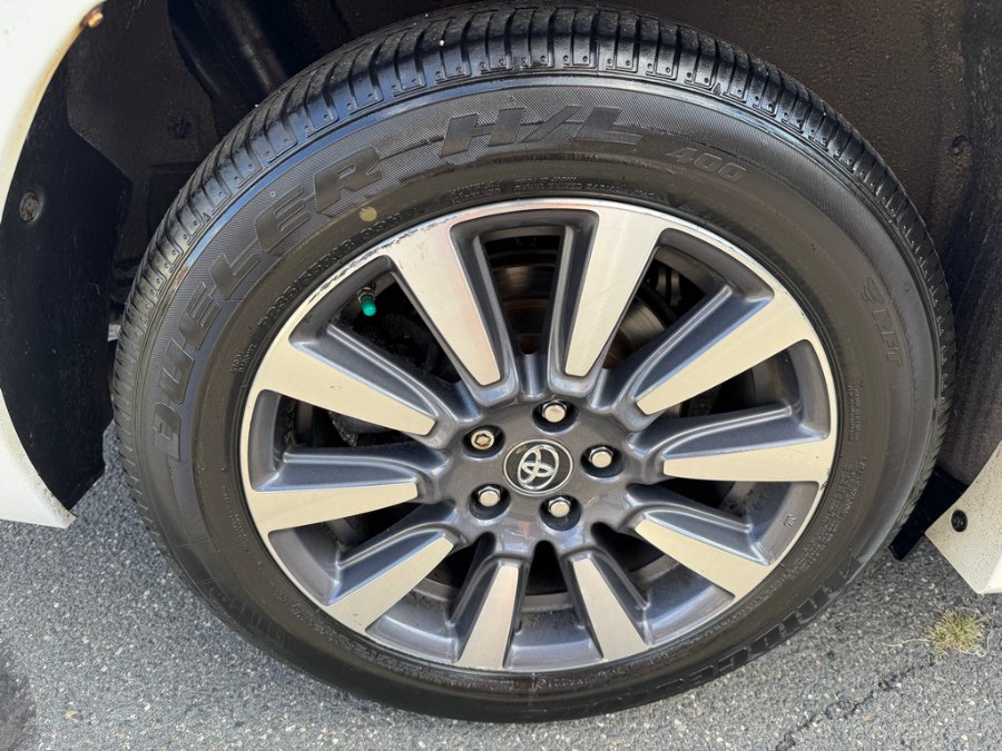 2018 Toyota Sienna XLE Premium AWD 7-Passenger (Natl), available for sale in West Springfield, Massachusetts | Union Street Auto Sales. West Springfield, Massachusetts 2018 Toyota Sienna XLE Premium AWD 7-Passenger (Natl), available for sale in West Springfield, Massachusetts | Union Street Auto Sales. West Springfield, Massachusetts