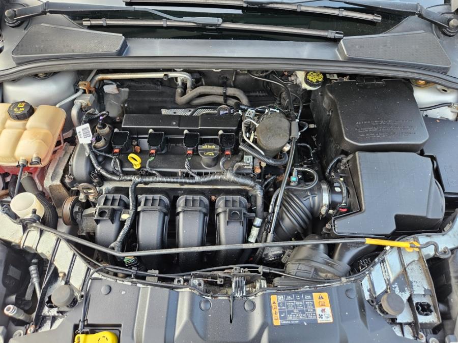 2014 Ford Focus 4dr Sdn SE, available for sale in East Windsor, Connecticut | Toro Auto. East Windsor, Connecticut 2014 Ford Focus 4dr Sdn SE, available for sale in East Windsor, Connecticut | Toro Auto. East Windsor, Connecticut