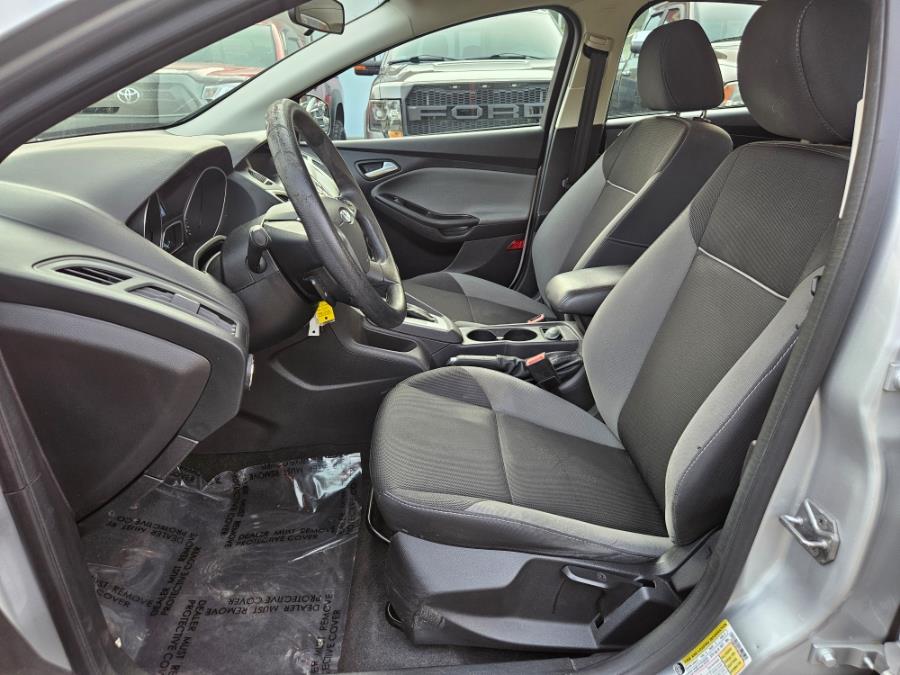 2014 Ford Focus 4dr Sdn SE, available for sale in East Windsor, Connecticut | Toro Auto. East Windsor, Connecticut 2014 Ford Focus 4dr Sdn SE, available for sale in East Windsor, Connecticut | Toro Auto. East Windsor, Connecticut