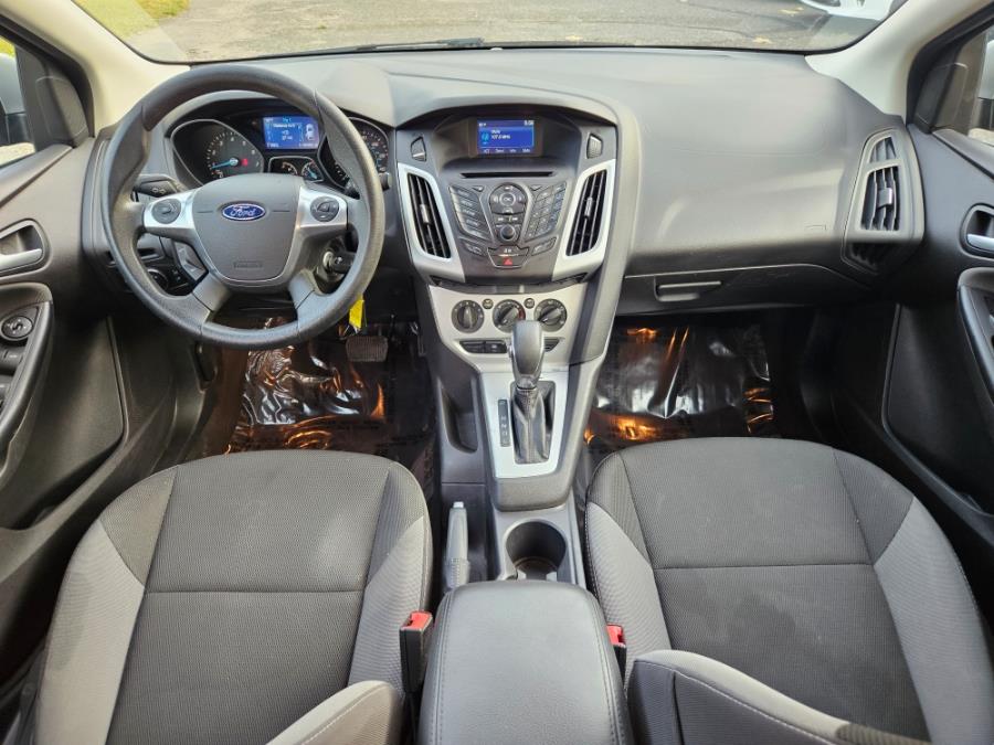 2014 Ford Focus 4dr Sdn SE, available for sale in East Windsor, Connecticut | Toro Auto. East Windsor, Connecticut 2014 Ford Focus 4dr Sdn SE, available for sale in East Windsor, Connecticut | Toro Auto. East Windsor, Connecticut