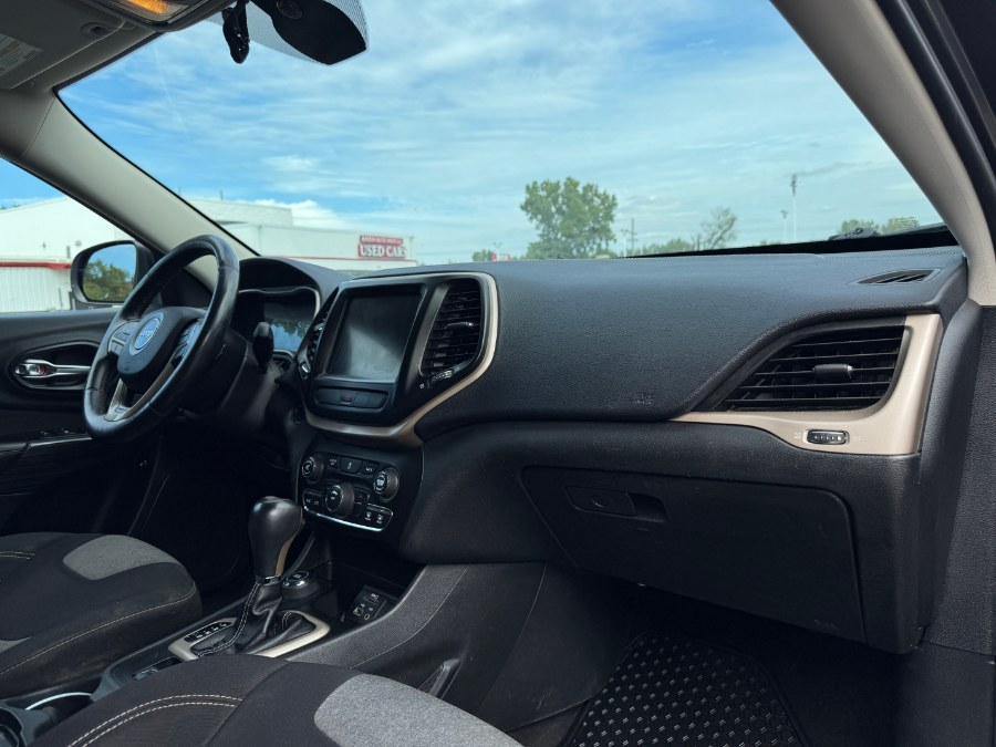 2014 Jeep Cherokee 4WD 4dr North, available for sale in Ortonville, Michigan | Marsh Auto Sales LLC. Ortonville, Michigan 2014 Jeep Cherokee 4WD 4dr North, available for sale in Ortonville, Michigan | Marsh Auto Sales LLC. Ortonville, Michigan