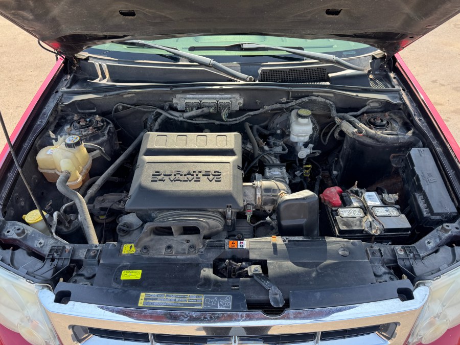 2010 Ford Escape 4WD 4dr XLT, available for sale in Ortonville, Michigan | Marsh Auto Sales LLC. Ortonville, Michigan 2010 Ford Escape 4WD 4dr XLT, available for sale in Ortonville, Michigan | Marsh Auto Sales LLC. Ortonville, Michigan