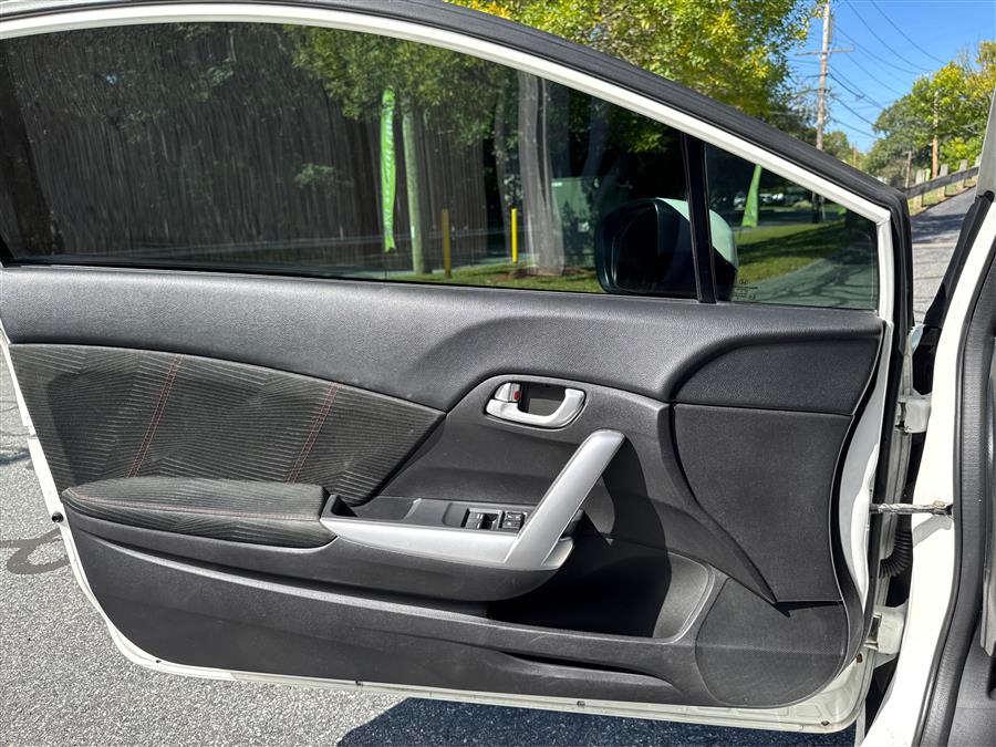 2014 Honda Civic Coupe 2dr Man Si w/Summer Tires & Navi, available for sale in Ashland, Massachusetts | New Beginning Auto Service Inc. Ashland, Massachusetts 2014 Honda Civic Coupe 2dr Man Si w/Summer Tires & Navi, available for sale in Ashland, Massachusetts | New Beginning Auto Service Inc. Ashland, Massachusetts