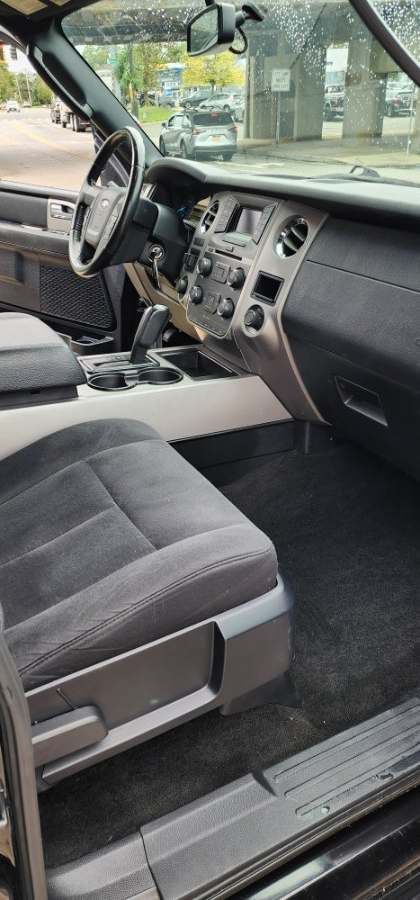 2017 Ford Expedition XLT 4x4, available for sale in Baldwin, New York | Carmoney Auto Sales. Baldwin, New York 2017 Ford Expedition XLT 4x4, available for sale in Baldwin, New York | Carmoney Auto Sales. Baldwin, New York