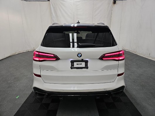 2022 BMW X5 xDrive40i Sports Activity Vehicle, available for sale in Franklin Square, New York | Luxury Motor Club. Franklin Square, New York 2022 BMW X5 xDrive40i Sports Activity Vehicle, available for sale in Franklin Square, New York | Luxury Motor Club. Franklin Square, New York