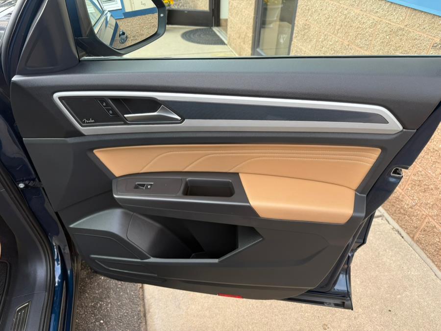2022 Volkswagen Atlas Cross Sport 3.6L V6 SEL Premium R-Line 4MOTION, available for sale in East Windsor, Connecticut | Century Auto And Truck. East Windsor, Connecticut 2022 Volkswagen Atlas Cross Sport 3.6L V6 SEL Premium R-Line 4MOTION, available for sale in East Windsor, Connecticut | Century Auto And Truck. East Windsor, Connecticut