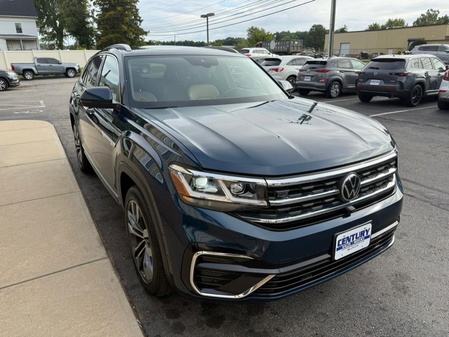 2022 Volkswagen Atlas Cross Sport 3.6L V6 SEL Premium R-Line 4MOTION, available for sale in East Windsor, Connecticut | Century Auto And Truck. East Windsor, Connecticut 2022 Volkswagen Atlas Cross Sport 3.6L V6 SEL Premium R-Line 4MOTION, available for sale in East Windsor, Connecticut | Century Auto And Truck. East Windsor, Connecticut