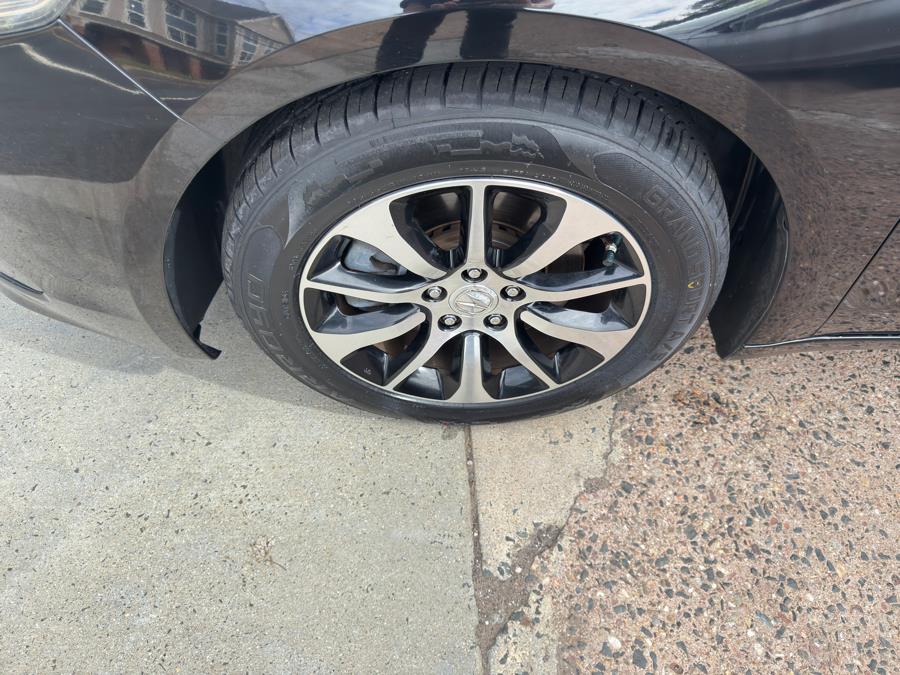 2015 Acura TLX 4dr Sdn FWD, available for sale in Manchester, Connecticut | Carsonmain LLC. Manchester, Connecticut 2015 Acura TLX 4dr Sdn FWD, available for sale in Manchester, Connecticut | Carsonmain LLC. Manchester, Connecticut