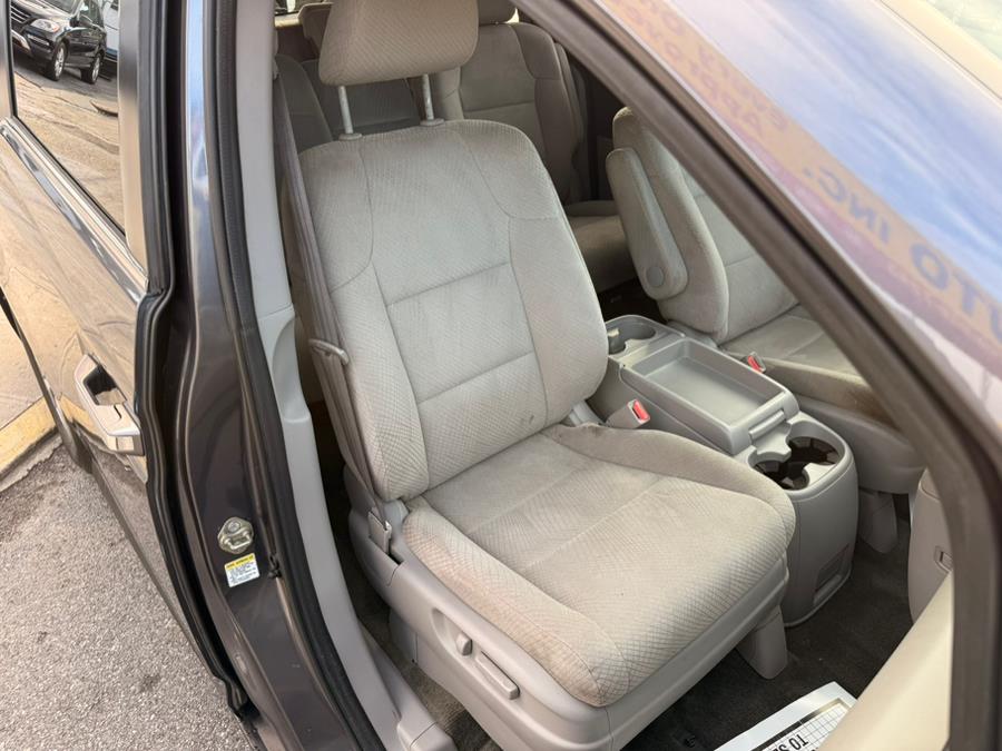 2016 Honda Odyssey 5dr SE, available for sale in Brooklyn, New York | Worlds Best Auto Inc. Brooklyn, New York 2016 Honda Odyssey 5dr SE, available for sale in Brooklyn, New York | Worlds Best Auto Inc. Brooklyn, New York