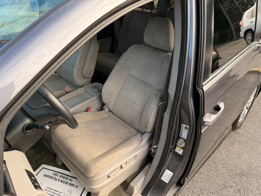 2016 Honda Odyssey 5dr SE, available for sale in Brooklyn, New York | Worlds Best Auto Inc. Brooklyn, New York 2016 Honda Odyssey 5dr SE, available for sale in Brooklyn, New York | Worlds Best Auto Inc. Brooklyn, New York
