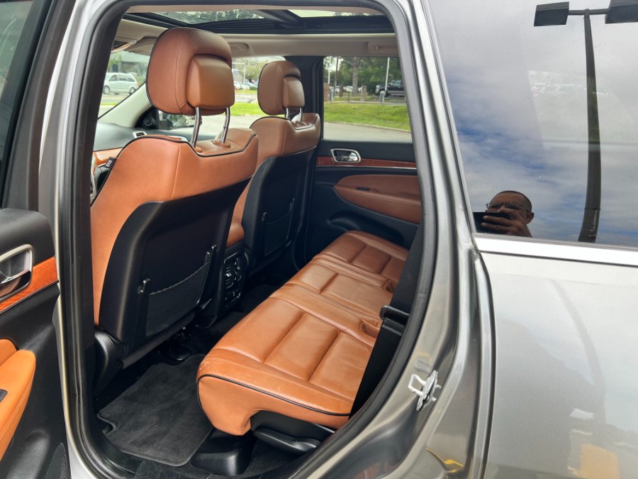 2013 Jeep Grand Cherokee 4WD 4dr Overland, available for sale in Hartford , Connecticut | Ledyard Auto Sale LLC. Hartford , Connecticut 2013 Jeep Grand Cherokee 4WD 4dr Overland, available for sale in Hartford , Connecticut | Ledyard Auto Sale LLC. Hartford , Connecticut