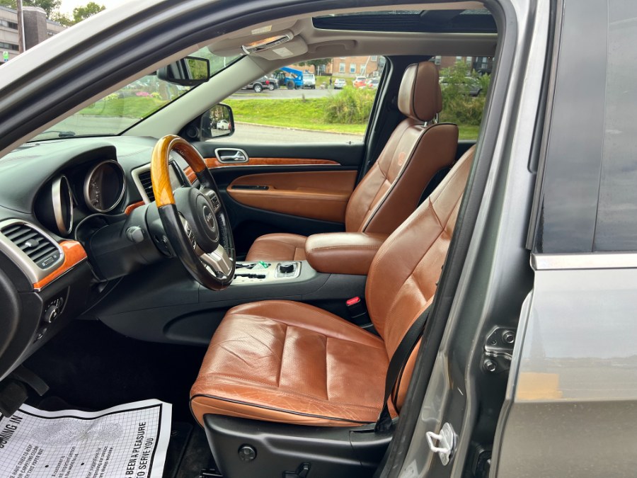 2013 Jeep Grand Cherokee 4WD 4dr Overland, available for sale in Hartford , Connecticut | Ledyard Auto Sale LLC. Hartford , Connecticut 2013 Jeep Grand Cherokee 4WD 4dr Overland, available for sale in Hartford , Connecticut | Ledyard Auto Sale LLC. Hartford , Connecticut