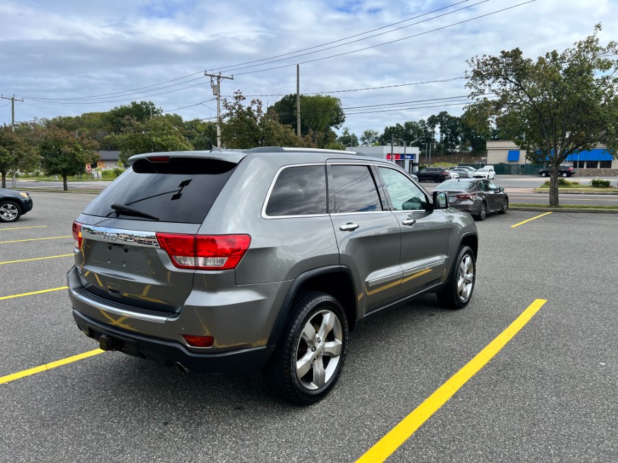 2013 Jeep Grand Cherokee 4WD 4dr Overland, available for sale in Hartford , Connecticut | Ledyard Auto Sale LLC. Hartford , Connecticut 2013 Jeep Grand Cherokee 4WD 4dr Overland, available for sale in Hartford , Connecticut | Ledyard Auto Sale LLC. Hartford , Connecticut