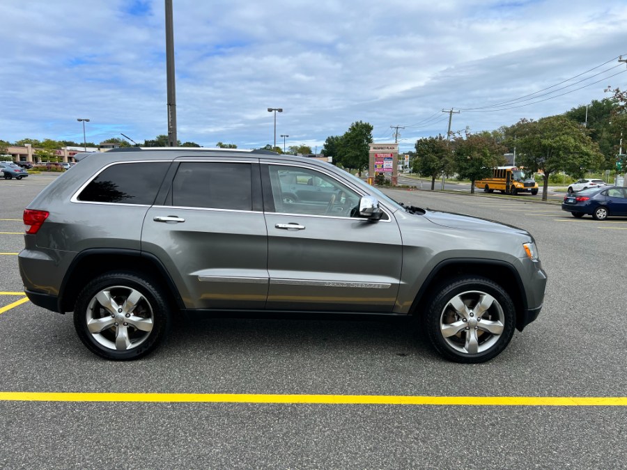 2013 Jeep Grand Cherokee 4WD 4dr Overland, available for sale in Hartford , Connecticut | Ledyard Auto Sale LLC. Hartford , Connecticut 2013 Jeep Grand Cherokee 4WD 4dr Overland, available for sale in Hartford , Connecticut | Ledyard Auto Sale LLC. Hartford , Connecticut