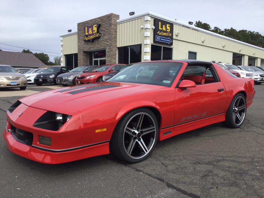Used 1987 Chevrolet Camaro in Plantsville, Connecticut | L&S Automotive LLC. Plantsville, Connecticut