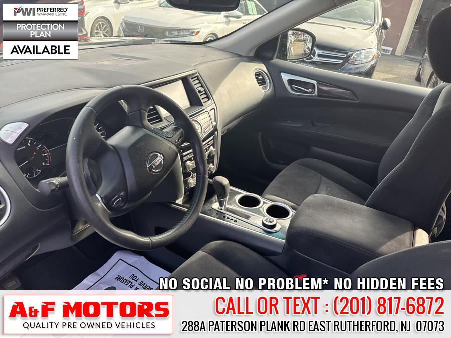 2016 Nissan Pathfinder 4WD 4dr SV, available for sale in East Rutherford, New Jersey | A&F Motors LLC. East Rutherford, New Jersey 2016 Nissan Pathfinder 4WD 4dr SV, available for sale in East Rutherford, New Jersey | A&F Motors LLC. East Rutherford, New Jersey