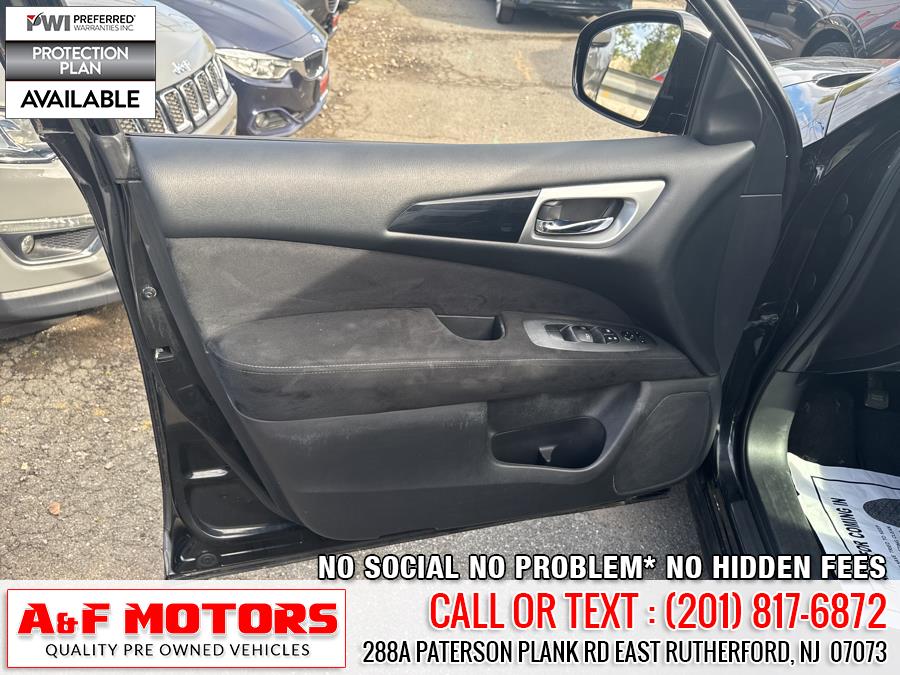 2016 Nissan Pathfinder 4WD 4dr SV, available for sale in East Rutherford, New Jersey | A&F Motors LLC. East Rutherford, New Jersey 2016 Nissan Pathfinder 4WD 4dr SV, available for sale in East Rutherford, New Jersey | A&F Motors LLC. East Rutherford, New Jersey
