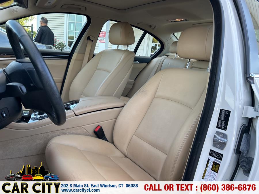 2014 BMW 5 Series 4dr Sdn 528i xDrive AWD, available for sale in East Windsor, Connecticut | Car City LLC. East Windsor, Connecticut 2014 BMW 5 Series 4dr Sdn 528i xDrive AWD, available for sale in East Windsor, Connecticut | Car City LLC. East Windsor, Connecticut