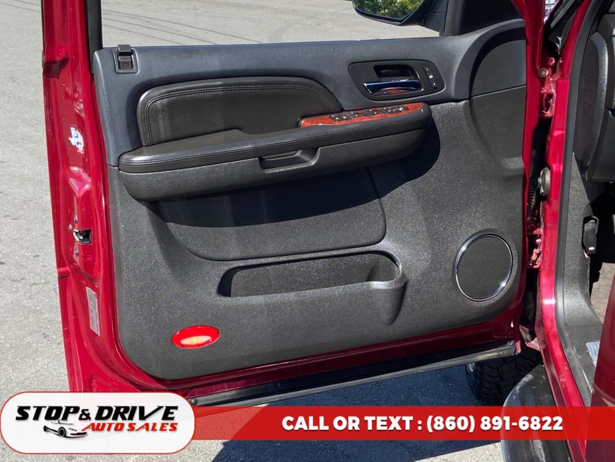 2009 Cadillac Escalade AWD 4dr, available for sale in East Windsor, Connecticut | Stop & Drive Auto Sales. East Windsor, Connecticut 2009 Cadillac Escalade AWD 4dr, available for sale in East Windsor, Connecticut | Stop & Drive Auto Sales. East Windsor, Connecticut