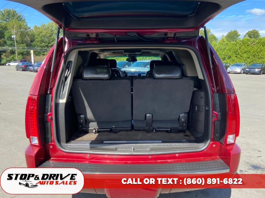 2009 Cadillac Escalade AWD 4dr, available for sale in East Windsor, Connecticut | Stop & Drive Auto Sales. East Windsor, Connecticut 2009 Cadillac Escalade AWD 4dr, available for sale in East Windsor, Connecticut | Stop & Drive Auto Sales. East Windsor, Connecticut