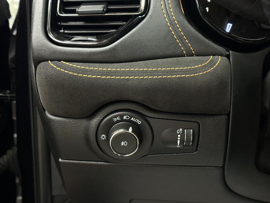 2022 Dodge Durango R/T HEMI ORANGE AWD, available for sale in Massapequa Park, New York | Power Motors East. Massapequa Park, New York 2022 Dodge Durango R/T HEMI ORANGE AWD, available for sale in Massapequa Park, New York | Power Motors East. Massapequa Park, New York