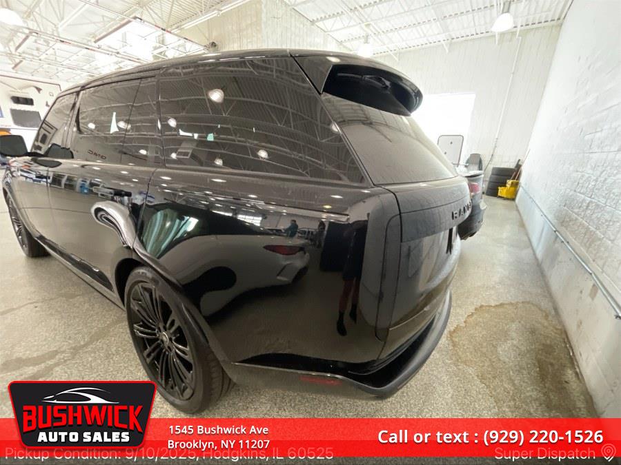 2025 Land Rover Range Rover P530 SE LWB 7 Seat, available for sale in Hempstead, New York | VIP Auto Credit Express. Hempstead, New York 2025 Land Rover Range Rover P530 SE LWB 7 Seat, available for sale in Hempstead, New York | VIP Auto Credit Express. Hempstead, New York