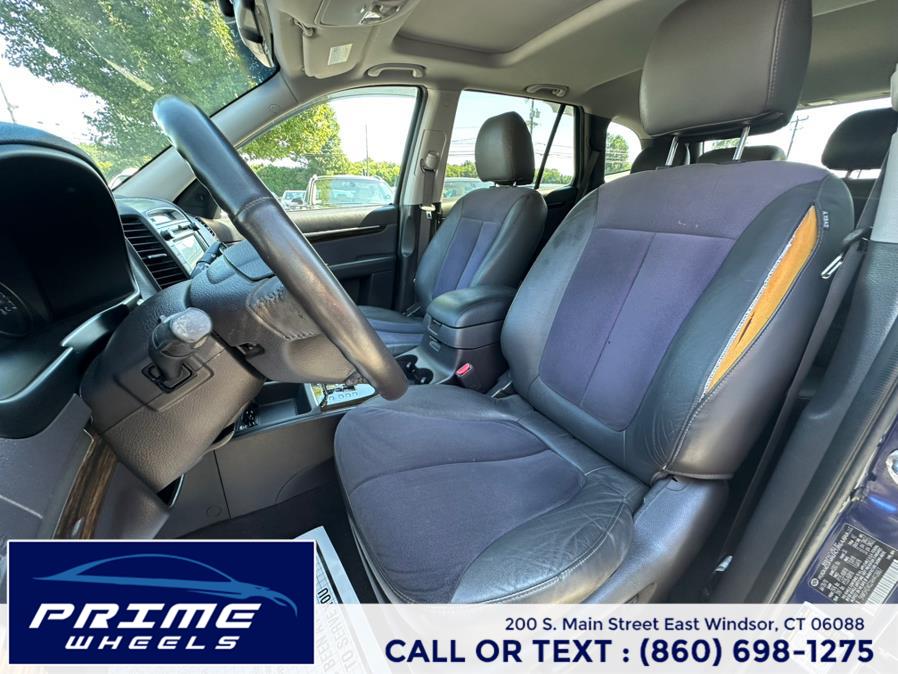 2010 Hyundai Santa Fe AWD 4dr V6 Auto SE, available for sale in East Windsor, Connecticut | Prime Wheels. East Windsor, Connecticut 2010 Hyundai Santa Fe AWD 4dr V6 Auto SE, available for sale in East Windsor, Connecticut | Prime Wheels. East Windsor, Connecticut