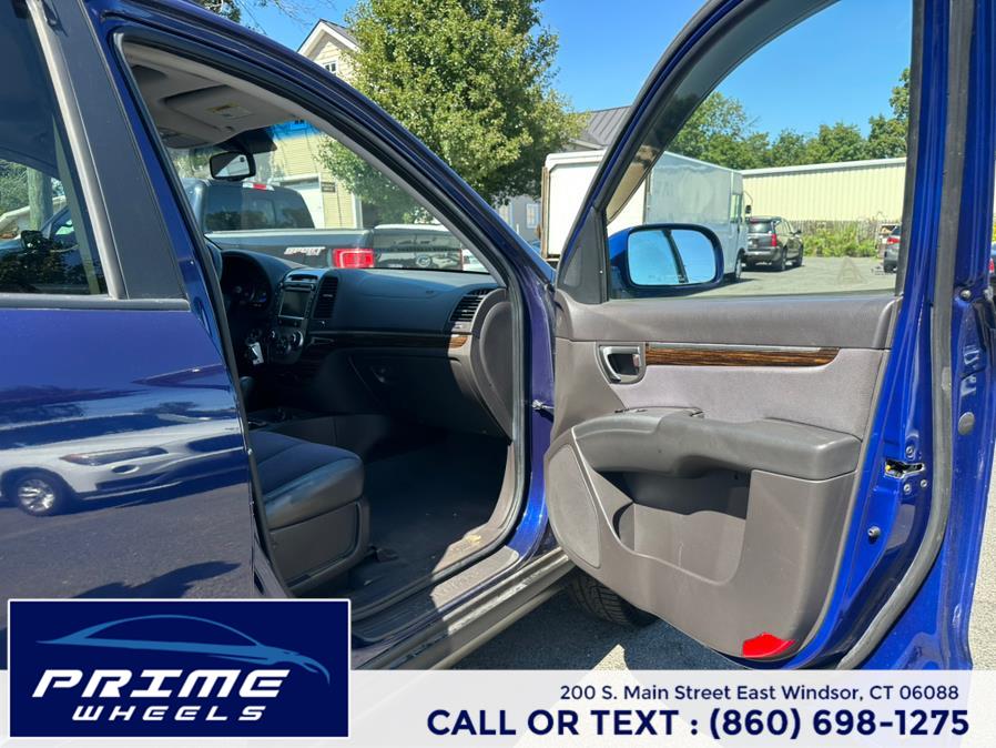 2010 Hyundai Santa Fe AWD 4dr V6 Auto SE, available for sale in East Windsor, Connecticut | Prime Wheels. East Windsor, Connecticut 2010 Hyundai Santa Fe AWD 4dr V6 Auto SE, available for sale in East Windsor, Connecticut | Prime Wheels. East Windsor, Connecticut