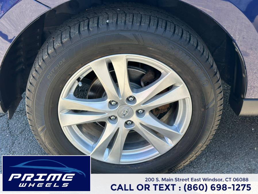2010 Hyundai Santa Fe AWD 4dr V6 Auto SE, available for sale in East Windsor, Connecticut | Prime Wheels. East Windsor, Connecticut 2010 Hyundai Santa Fe AWD 4dr V6 Auto SE, available for sale in East Windsor, Connecticut | Prime Wheels. East Windsor, Connecticut