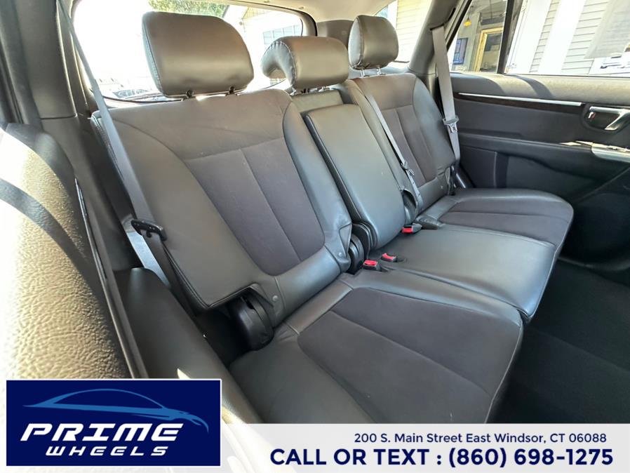 2010 Hyundai Santa Fe AWD 4dr V6 Auto SE, available for sale in East Windsor, Connecticut | Prime Wheels. East Windsor, Connecticut 2010 Hyundai Santa Fe AWD 4dr V6 Auto SE, available for sale in East Windsor, Connecticut | Prime Wheels. East Windsor, Connecticut