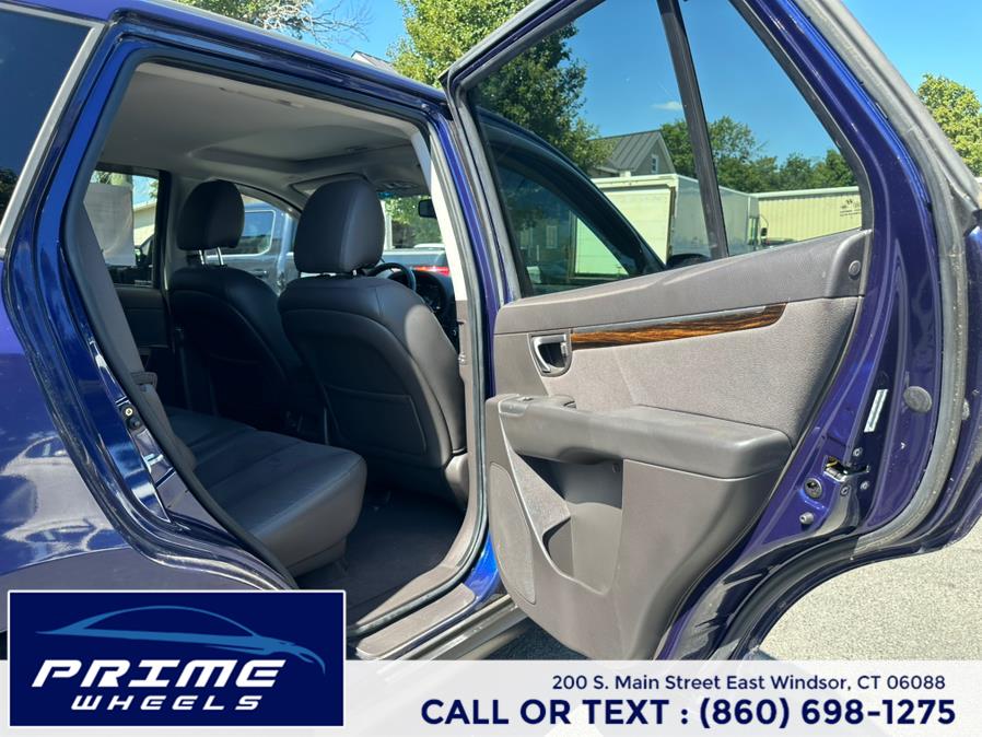 2010 Hyundai Santa Fe AWD 4dr V6 Auto SE, available for sale in East Windsor, Connecticut | Prime Wheels. East Windsor, Connecticut 2010 Hyundai Santa Fe AWD 4dr V6 Auto SE, available for sale in East Windsor, Connecticut | Prime Wheels. East Windsor, Connecticut