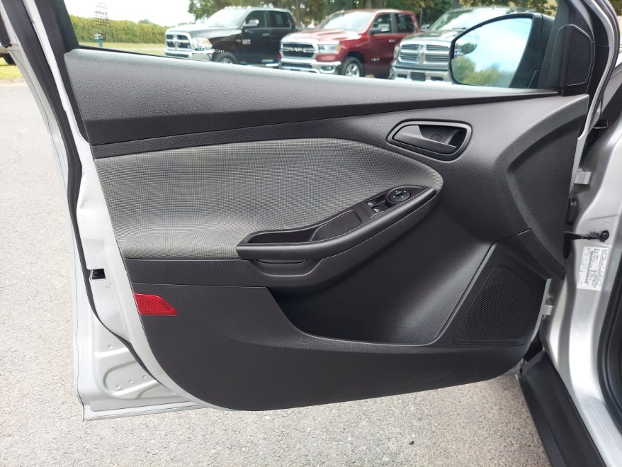 2013 Ford Focus 4dr Sdn S, available for sale in East Windsor, Connecticut | United Auto Sales of E Windsor, Inc. East Windsor, Connecticut 2013 Ford Focus 4dr Sdn S, available for sale in East Windsor, Connecticut | United Auto Sales of E Windsor, Inc. East Windsor, Connecticut