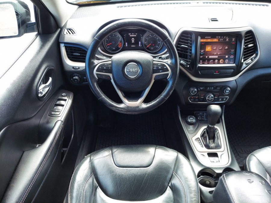2015 Jeep Cherokee 4WD 4dr Latitude, available for sale in East Windsor, Connecticut | United Auto Sales of E Windsor, Inc. East Windsor, Connecticut 2015 Jeep Cherokee 4WD 4dr Latitude, available for sale in East Windsor, Connecticut | United Auto Sales of E Windsor, Inc. East Windsor, Connecticut