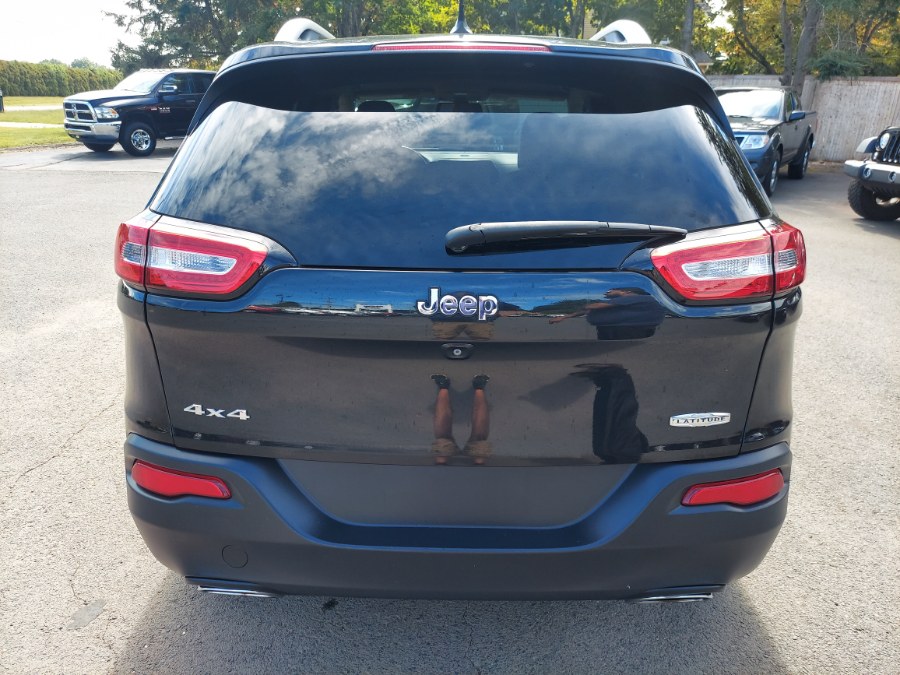2015 Jeep Cherokee 4WD 4dr Latitude, available for sale in East Windsor, Connecticut | United Auto Sales of E Windsor, Inc. East Windsor, Connecticut 2015 Jeep Cherokee 4WD 4dr Latitude, available for sale in East Windsor, Connecticut | United Auto Sales of E Windsor, Inc. East Windsor, Connecticut