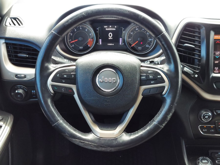 2015 Jeep Cherokee 4WD 4dr Latitude, available for sale in East Windsor, Connecticut | United Auto Sales of E Windsor, Inc. East Windsor, Connecticut 2015 Jeep Cherokee 4WD 4dr Latitude, available for sale in East Windsor, Connecticut | United Auto Sales of E Windsor, Inc. East Windsor, Connecticut