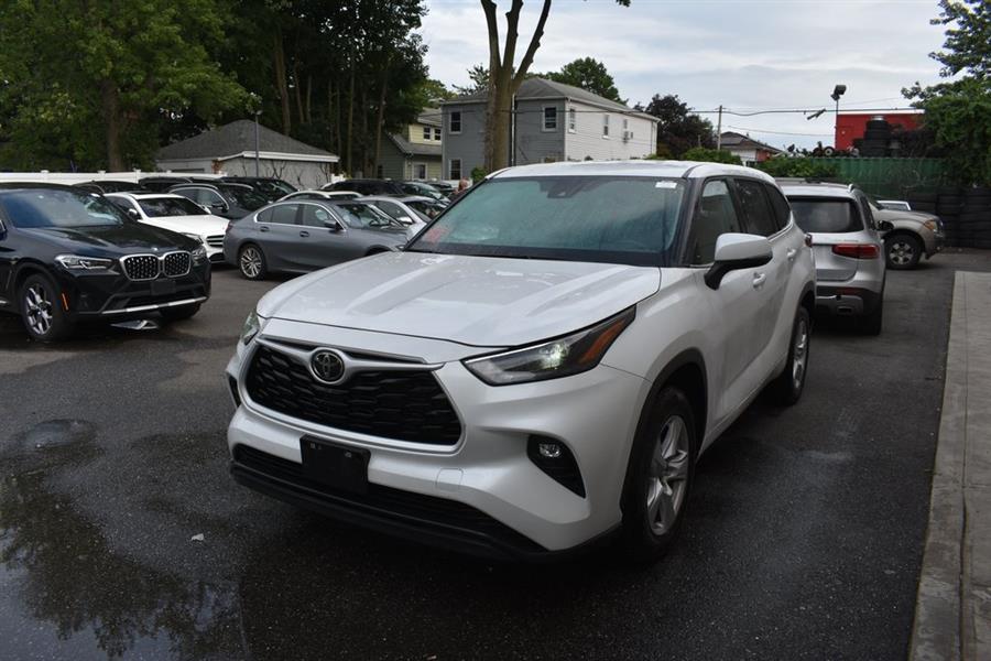 2024 Toyota Highlander LE, available for sale in Valley Stream, New York | Certified Performance Motors. Valley Stream, New York 2024 Toyota Highlander LE, available for sale in Valley Stream, New York | Certified Performance Motors. Valley Stream, New York